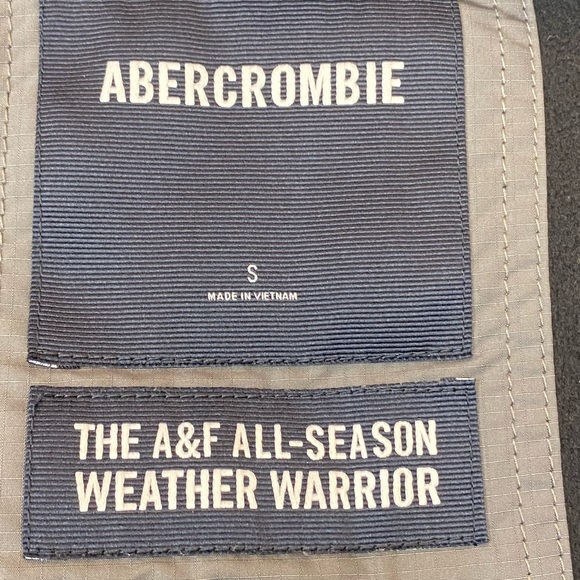 Abercrombie & Fitch Women’s All Season Weather Warrior hooded Jacket coat Size S - Picture 7 of 12